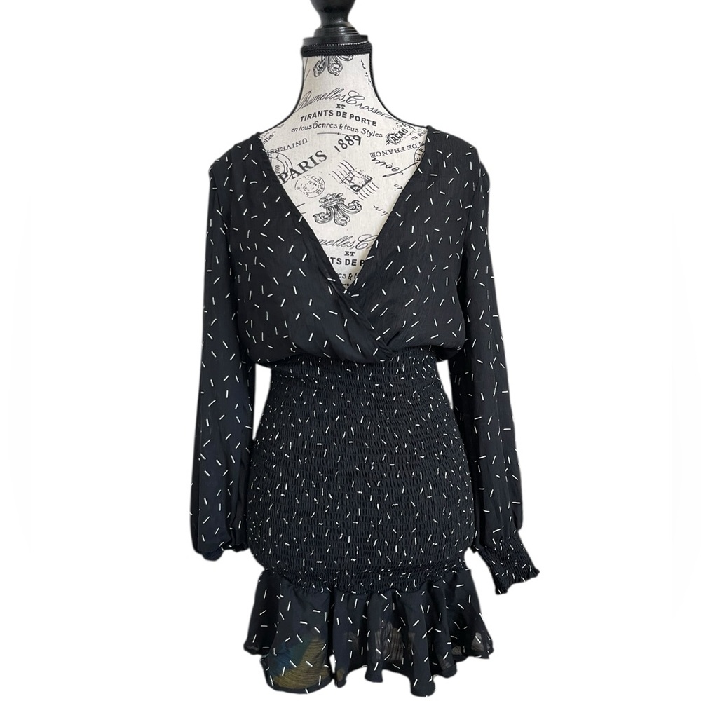 NWT Sonja by Sonja Morgan Black Sprinkle Smocked Ruffle Mini Dress V Neck Small